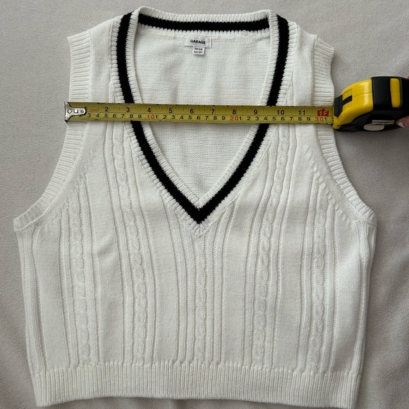 Garage Cable knit V neck Sweater Vest in White - Picture 3 of 8